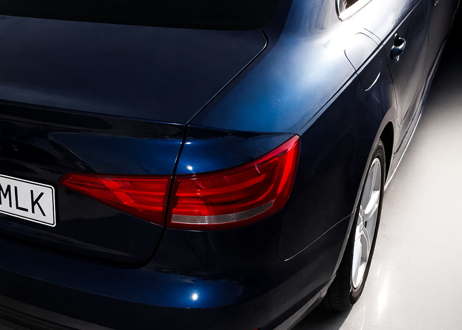 AUDI-2